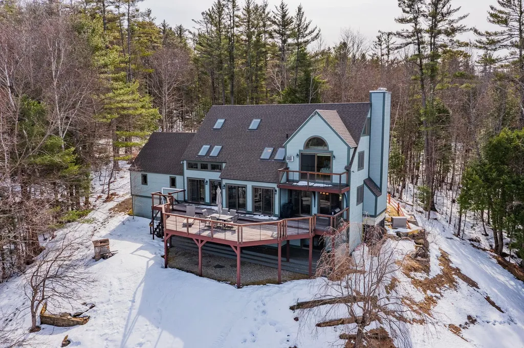 130 Clarina Nichols Lane Hartford VT 05059