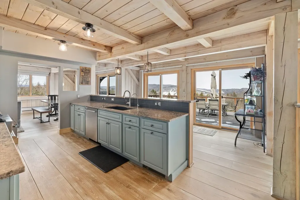 130 Clarina Nichols Lane Hartford VT 05059