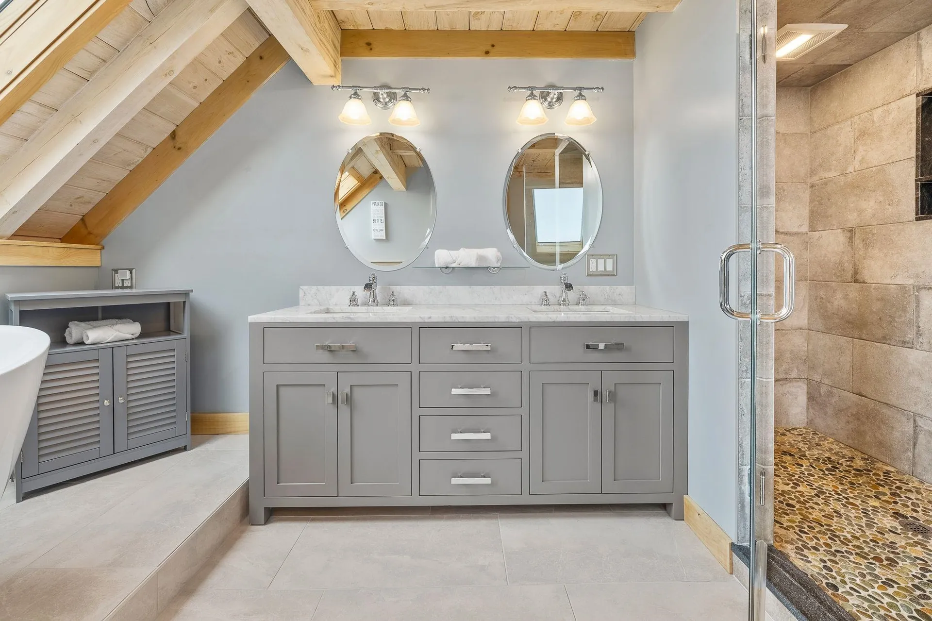 130 Clarina Nichols Lane Hartford VT 05059