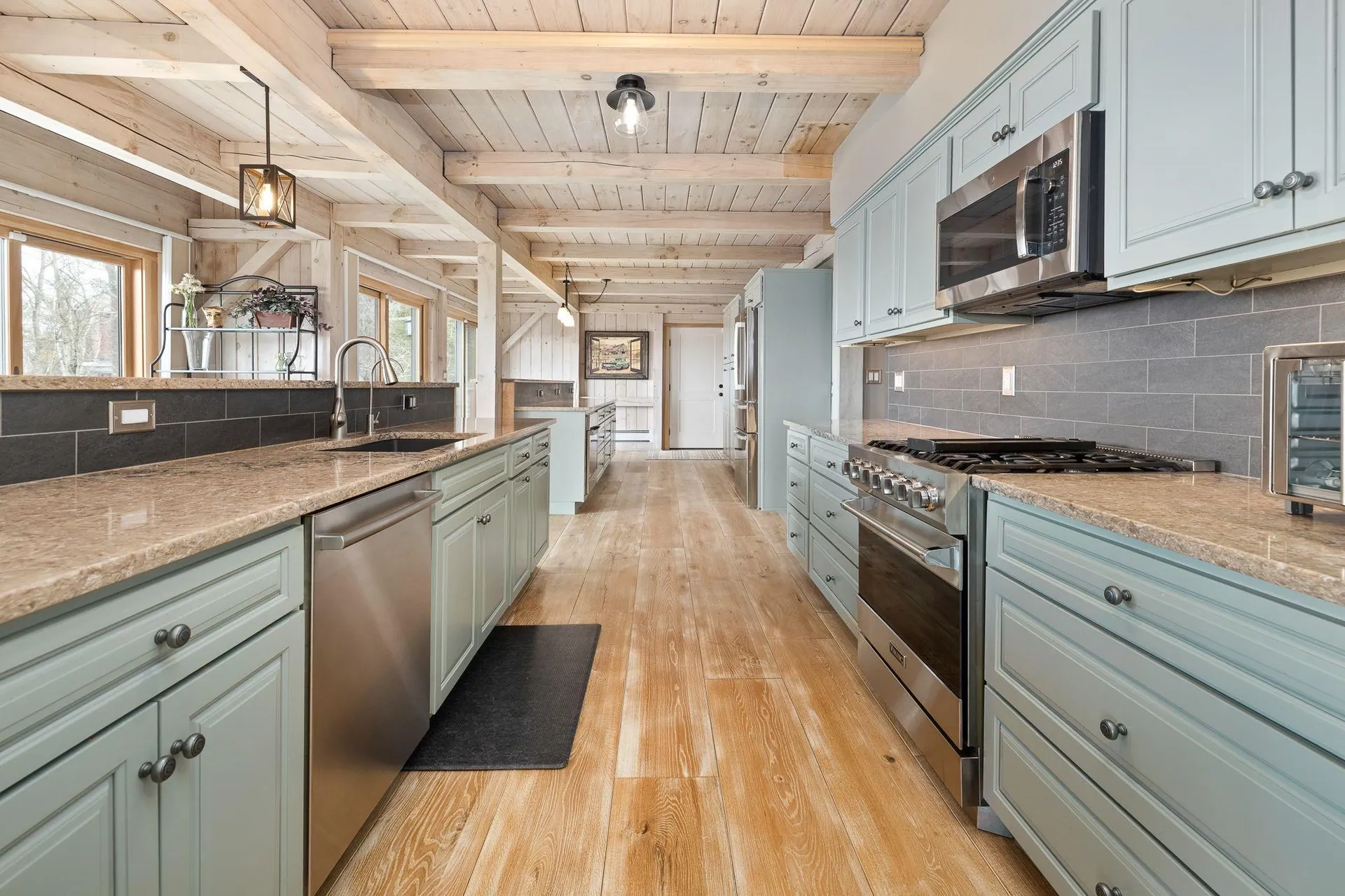 130 Clarina Nichols Lane Hartford VT 05059