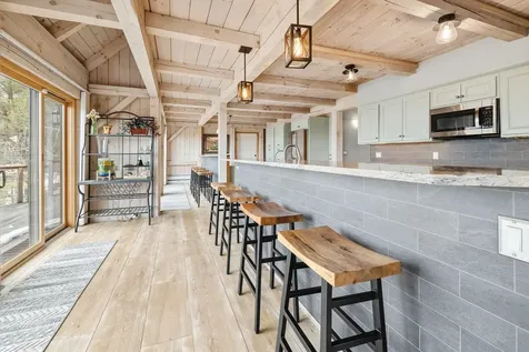 130 Clarina Nichols Lane Hartford VT 05059