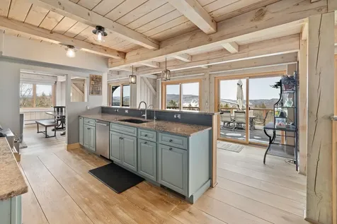 130 Clarina Nichols Lane Hartford VT 05059