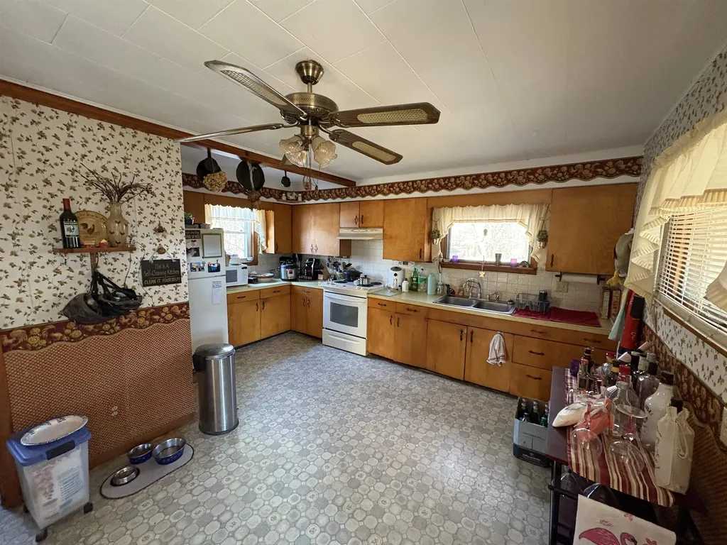 21 Beckley Street Barre City VT 05641-2403