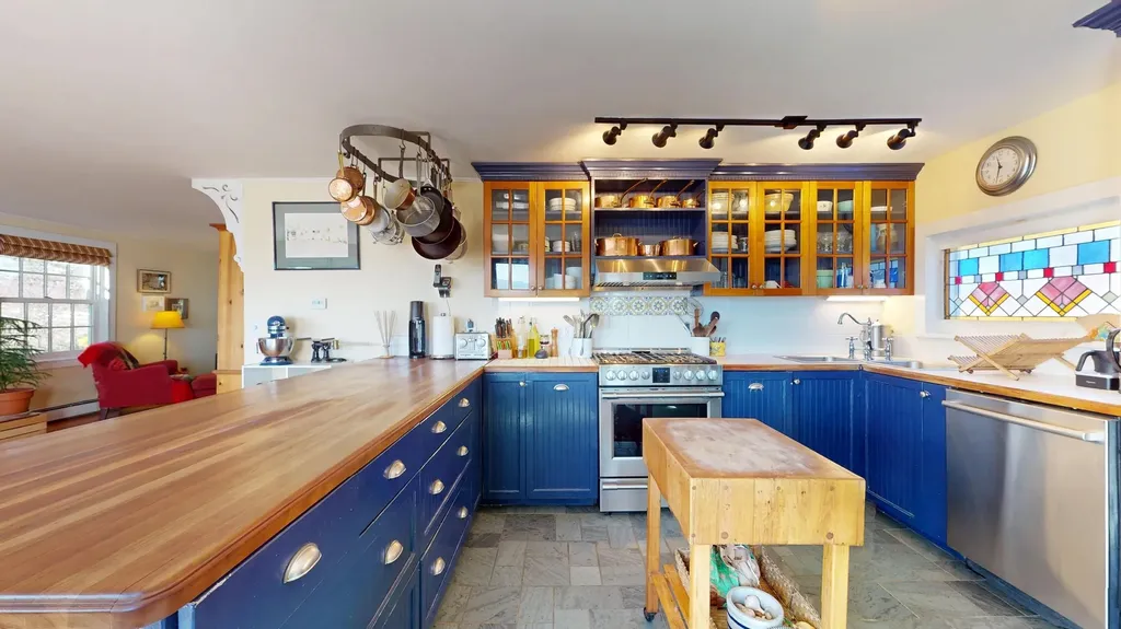 1491 Route 30 Cornwall VT 05753