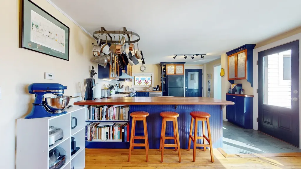 1491 Route 30 Cornwall VT 05753