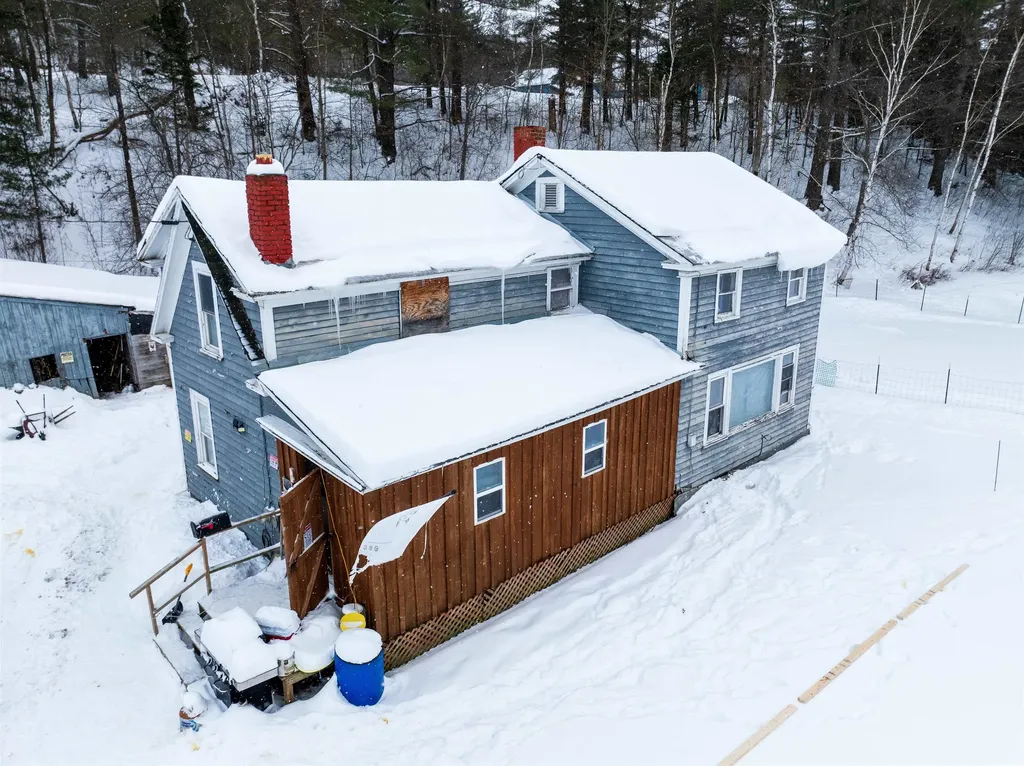 8 Phillips Drive Colebrook NH 03576
