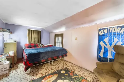 8 Phillips Drive Colebrook NH 03576