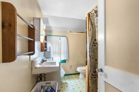 8 Phillips Drive Colebrook NH 03576