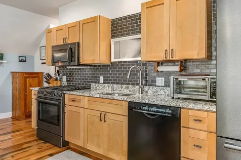26 Kings Highway Hampton NH 03842