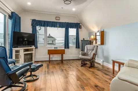 26 Kings Highway Hampton NH 03842