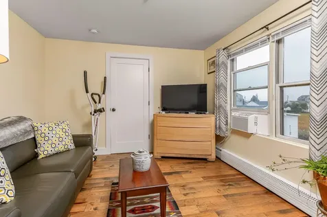 26 Kings Highway Hampton NH 03842