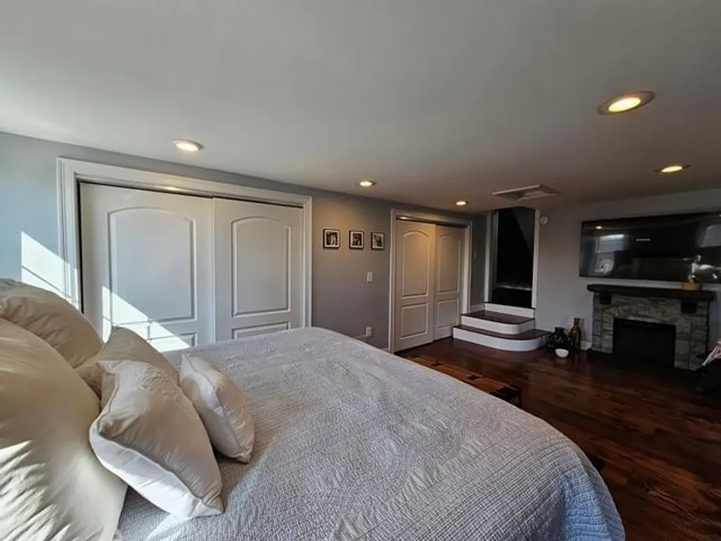 296 Court Street Keene NH 03431