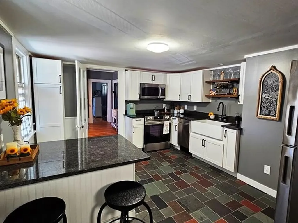 296 Court Street Keene NH 03431