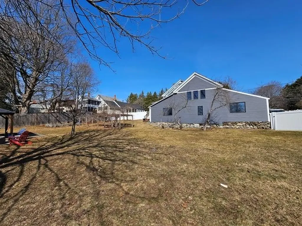 296 Court Street Keene NH 03431