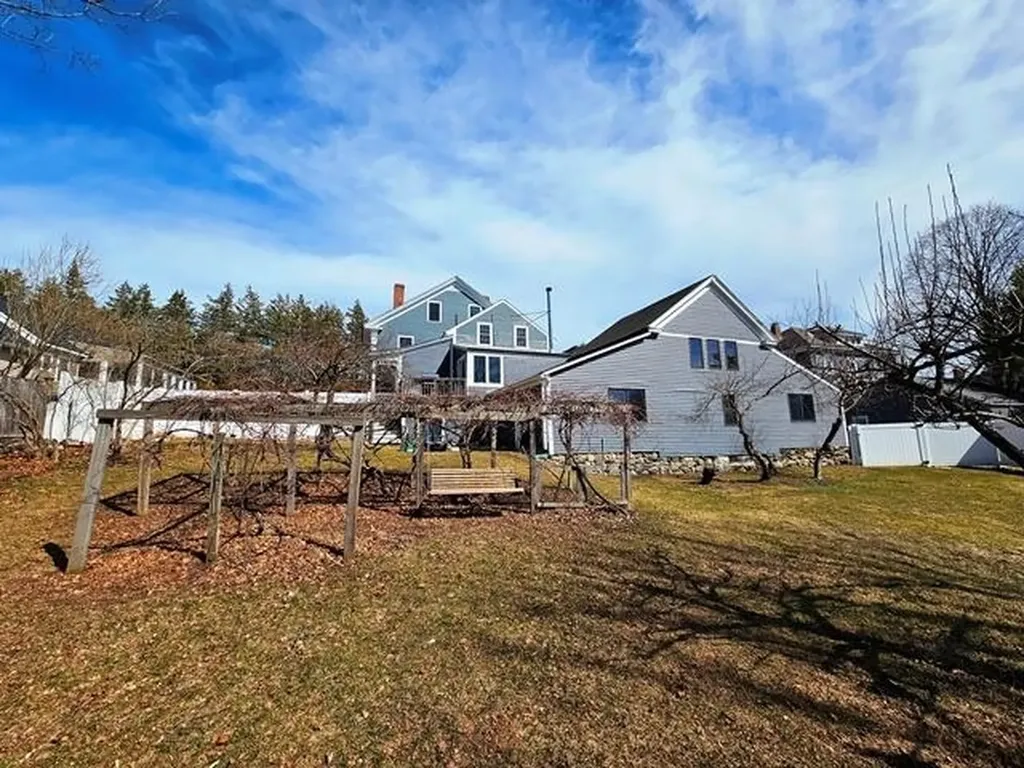 296 Court Street Keene NH 03431