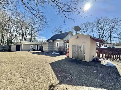 253 Maple Avenue Claremont NH 03743