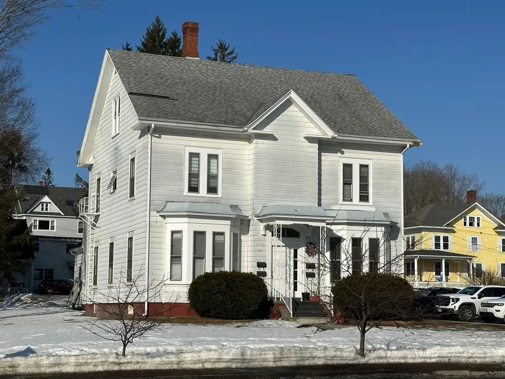 58 Mount Pleasant Street St. Johnsbury VT 05819