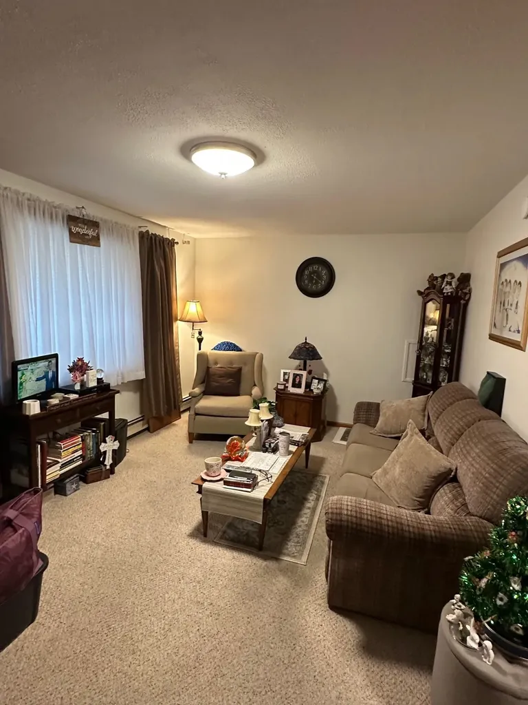 58 Mount Pleasant Street St. Johnsbury VT 05819