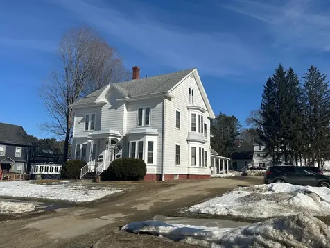 58 Mount Pleasant Street St. Johnsbury VT 05819