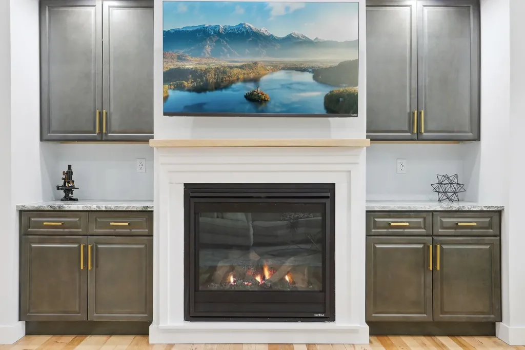 46 High Street Stratham NH 03885