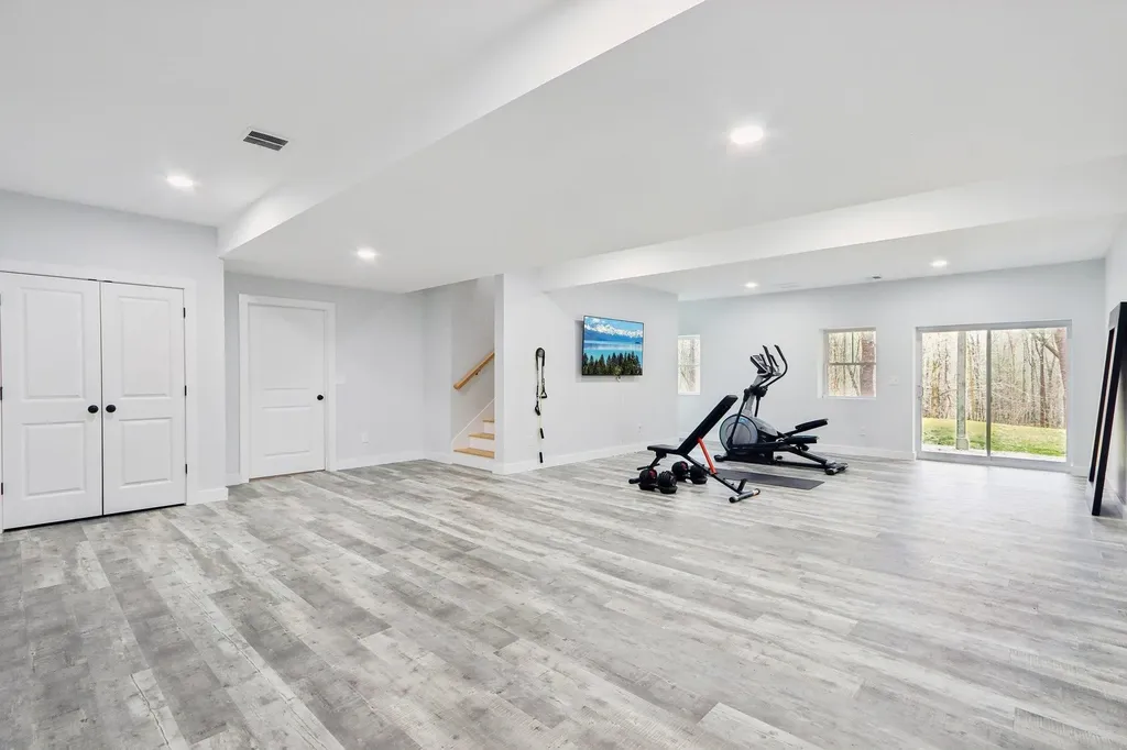 46 High Street Stratham NH 03885