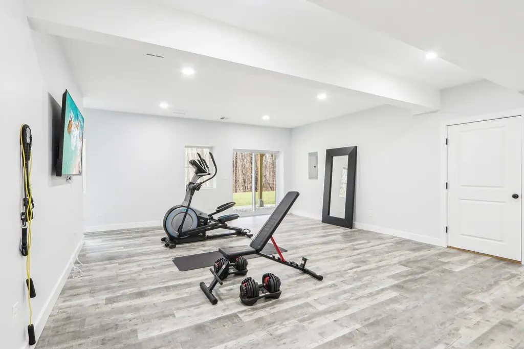 46 High Street Stratham NH 03885