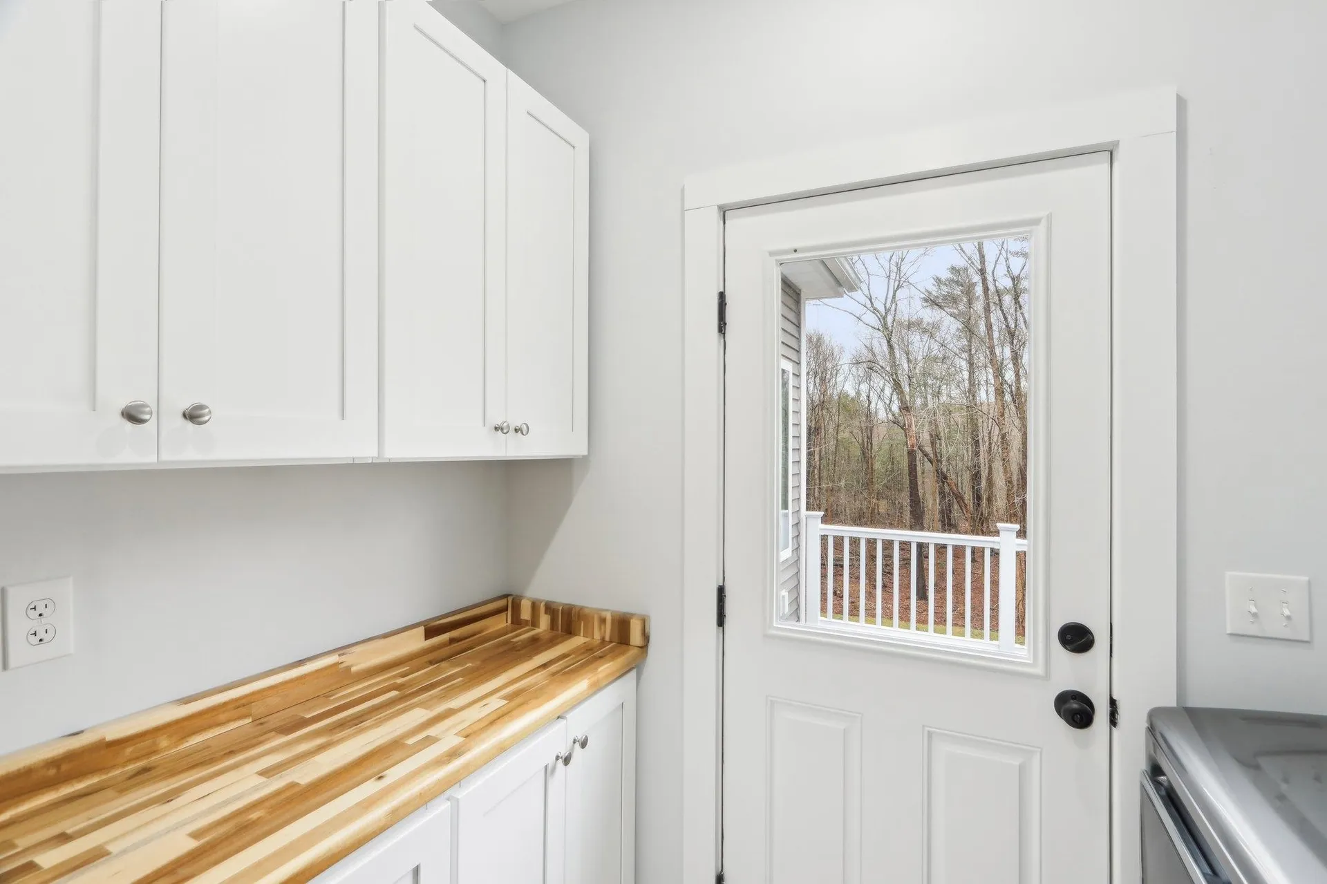 46 High Street Stratham NH 03885