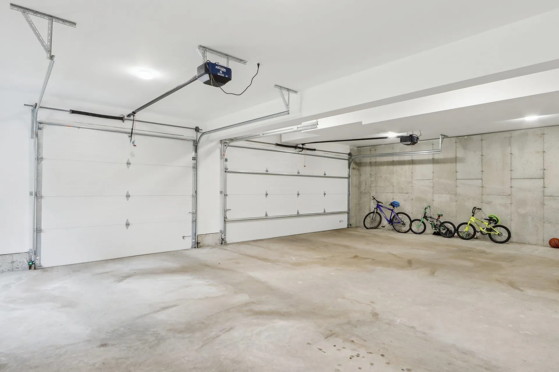 46 High Street Stratham NH 03885