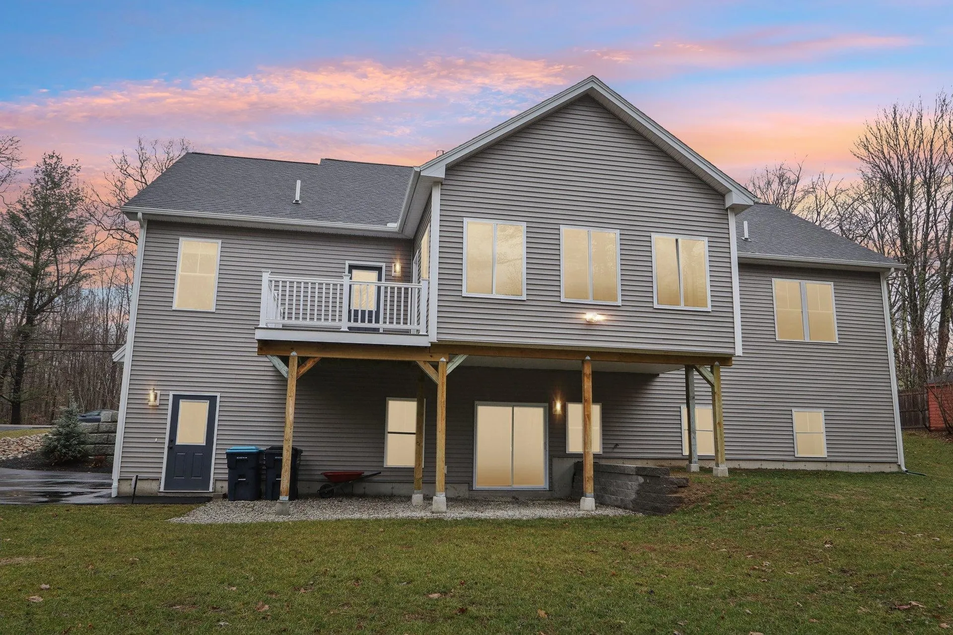 46 High Street Stratham NH 03885