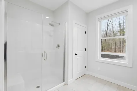46 High Street Stratham NH 03885