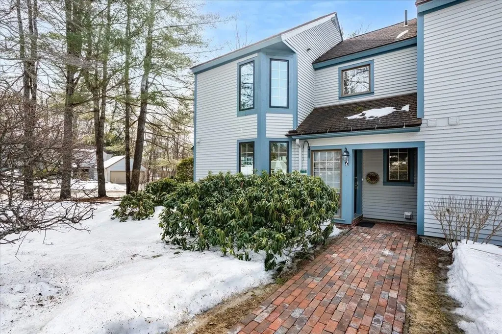 2 Windsor Square Laconia NH 03246