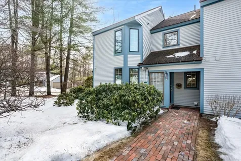 2 Windsor Square Laconia NH 03246