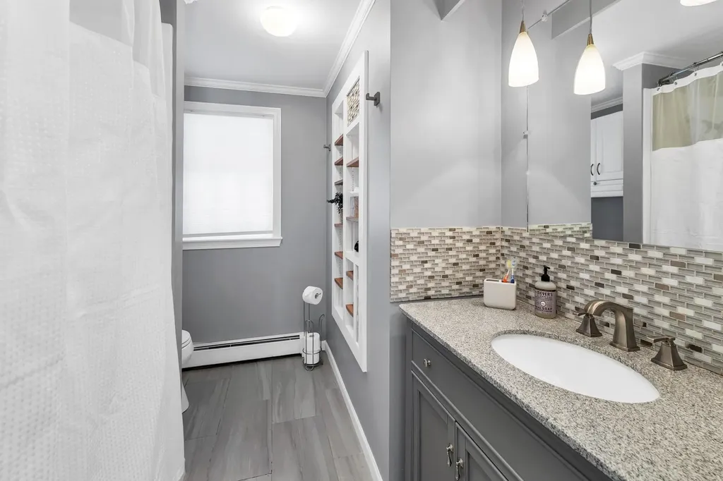 4 Jiminy Drive Wolfeboro NH 03894