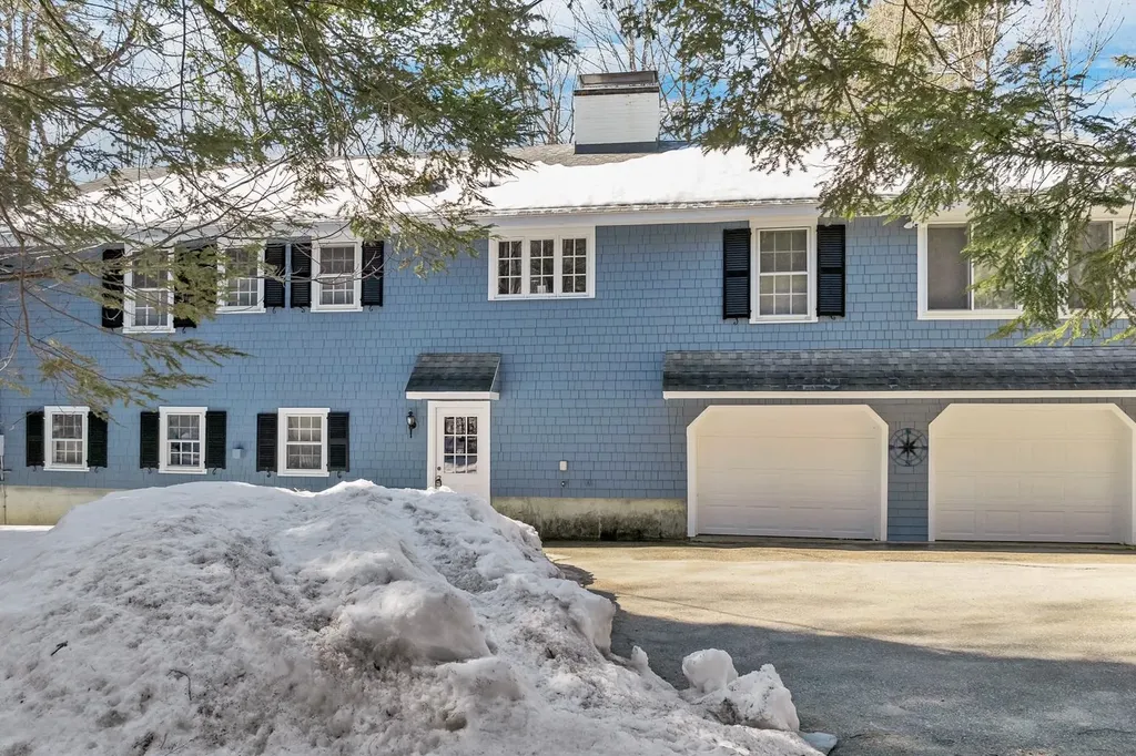 4 Jiminy Drive Wolfeboro NH 03894