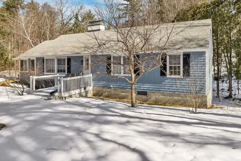 4 Jiminy Drive Wolfeboro NH 03894