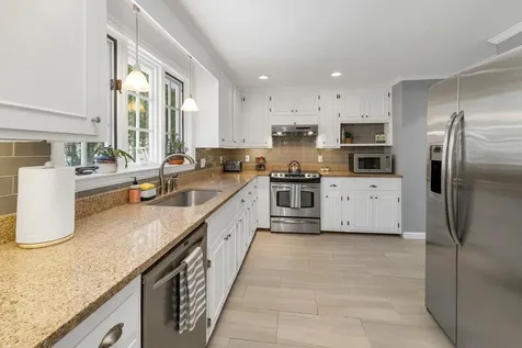 4 Jiminy Drive Wolfeboro NH 03894