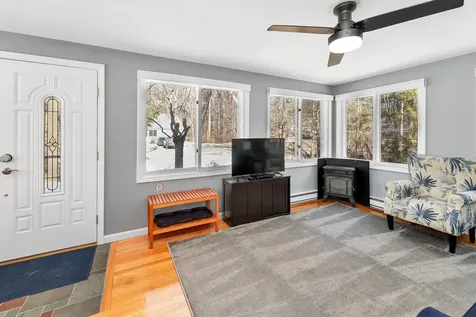 4 Jiminy Drive Wolfeboro NH 03894