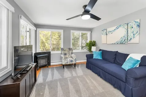 4 Jiminy Drive Wolfeboro NH 03894