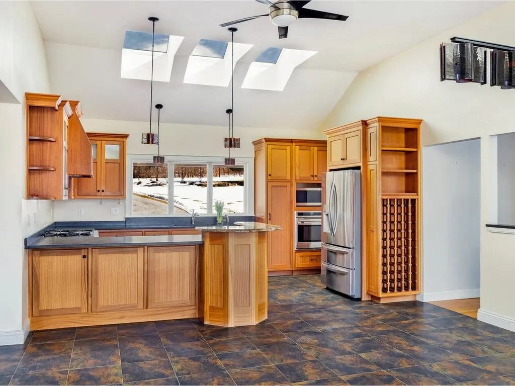 335 Upper Meadow Lane Charlotte VT 05445