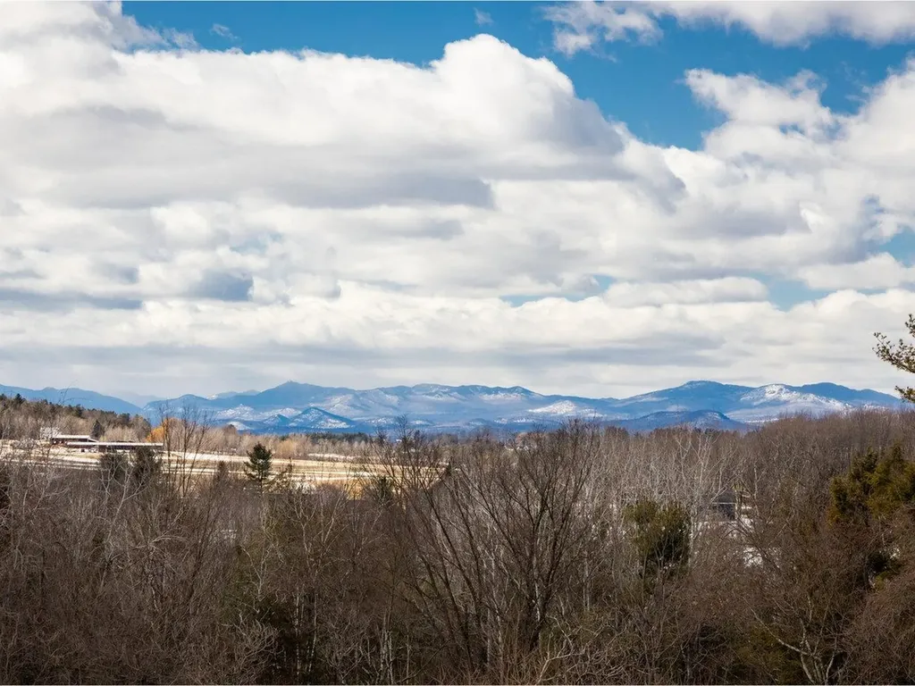 335 Upper Meadow Lane Charlotte VT 05445