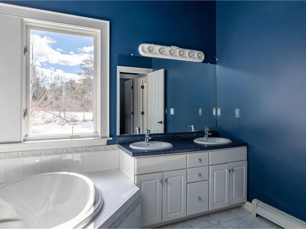 335 Upper Meadow Lane Charlotte VT 05445