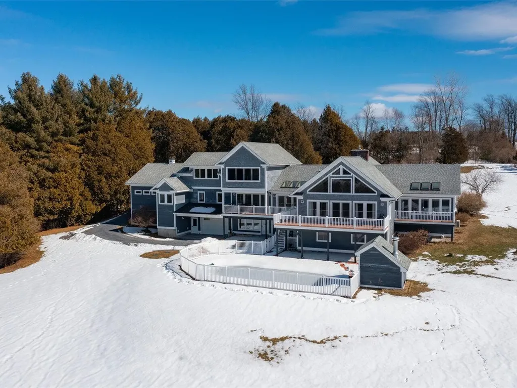 335 Upper Meadow Lane Charlotte VT 05445