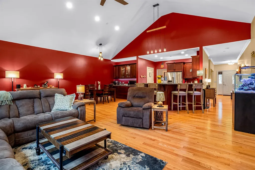 35 Monadnock Lane Peterborough NH 03458