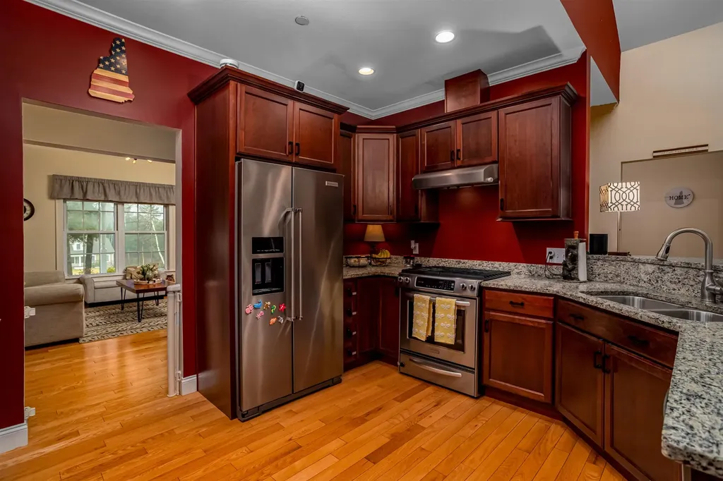 35 Monadnock Lane Peterborough NH 03458