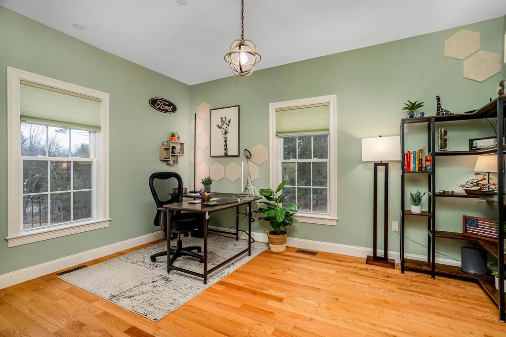 35 Monadnock Lane Peterborough NH 03458