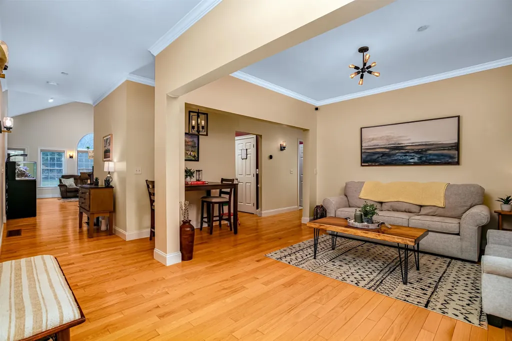 35 Monadnock Lane Peterborough NH 03458