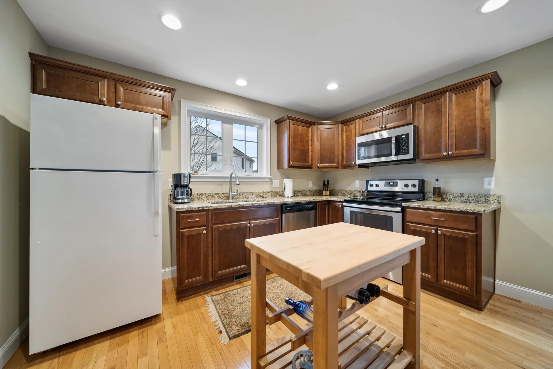 18 Amy Way Concord NH 03303