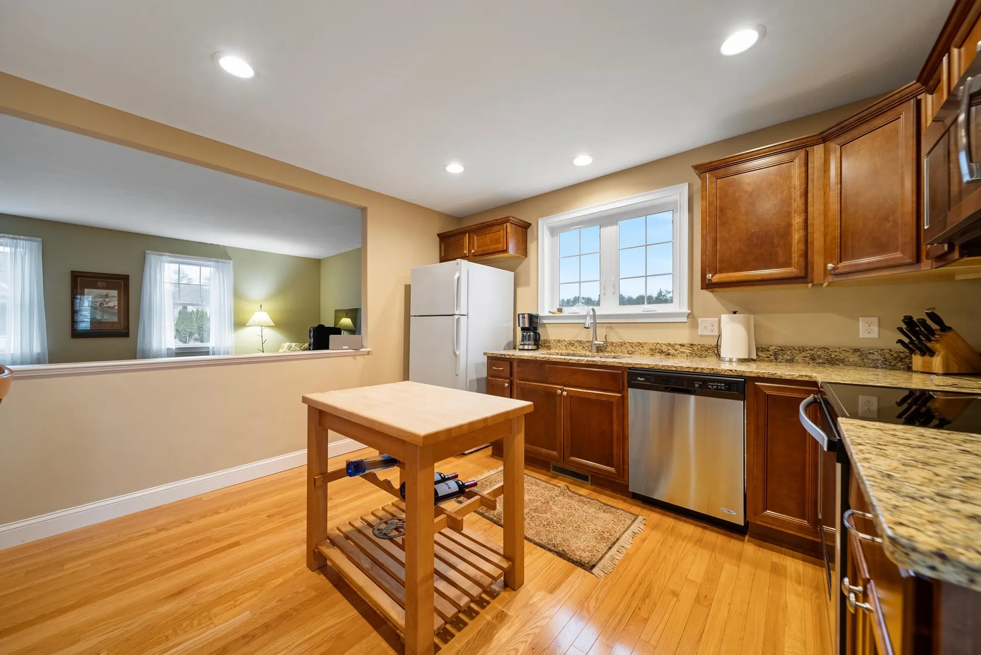 18 Amy Way Concord NH 03303