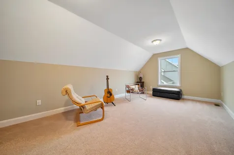 18 Amy Way Concord NH 03303