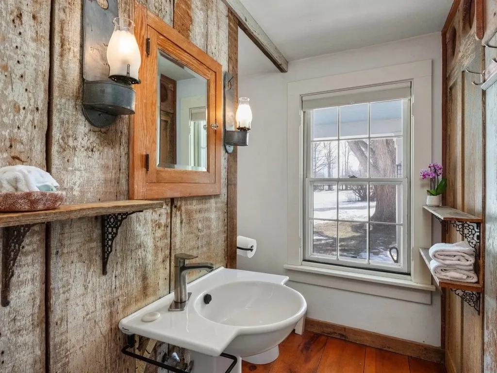 912 Grandey Road Addison VT 05491